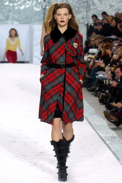 Look 8